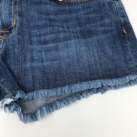 Current Elliott The Boyfriend Short In Loved Denim - Picture 3 of 8